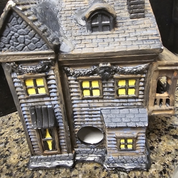 Vintage 1994 Ceramic haunted halloween house - Picture 3 of 8